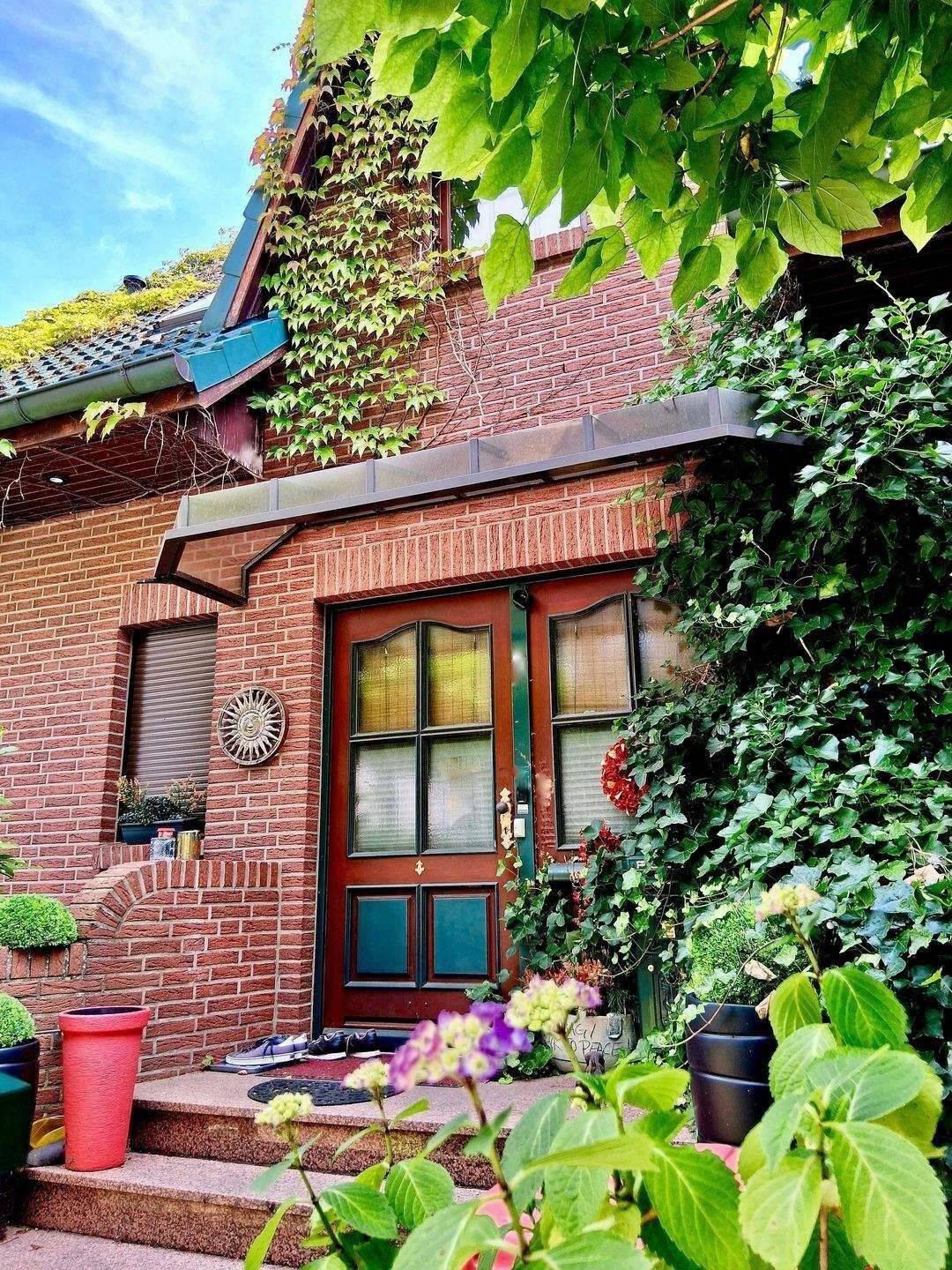 Courtagefrei – NEUER PREIS – 30 Zone – top Lage – Grenze Krupunder – exklusives EFH, 22523 Hamburg (Eimsbüttel Eidelstedt)