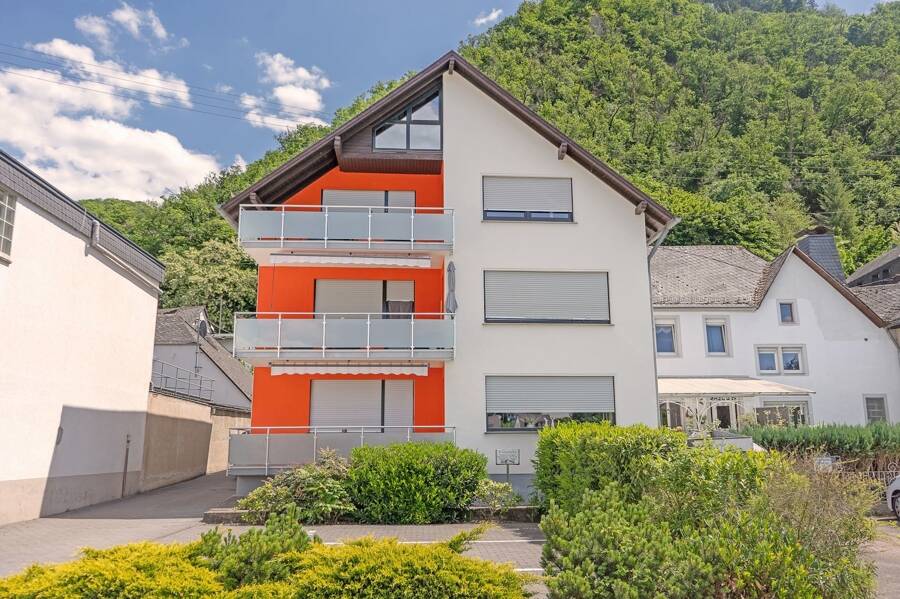 Stilvoll Wohnen mit herrlichem Moselblick, Garage und Stellplatz, 56332 Brodenbach