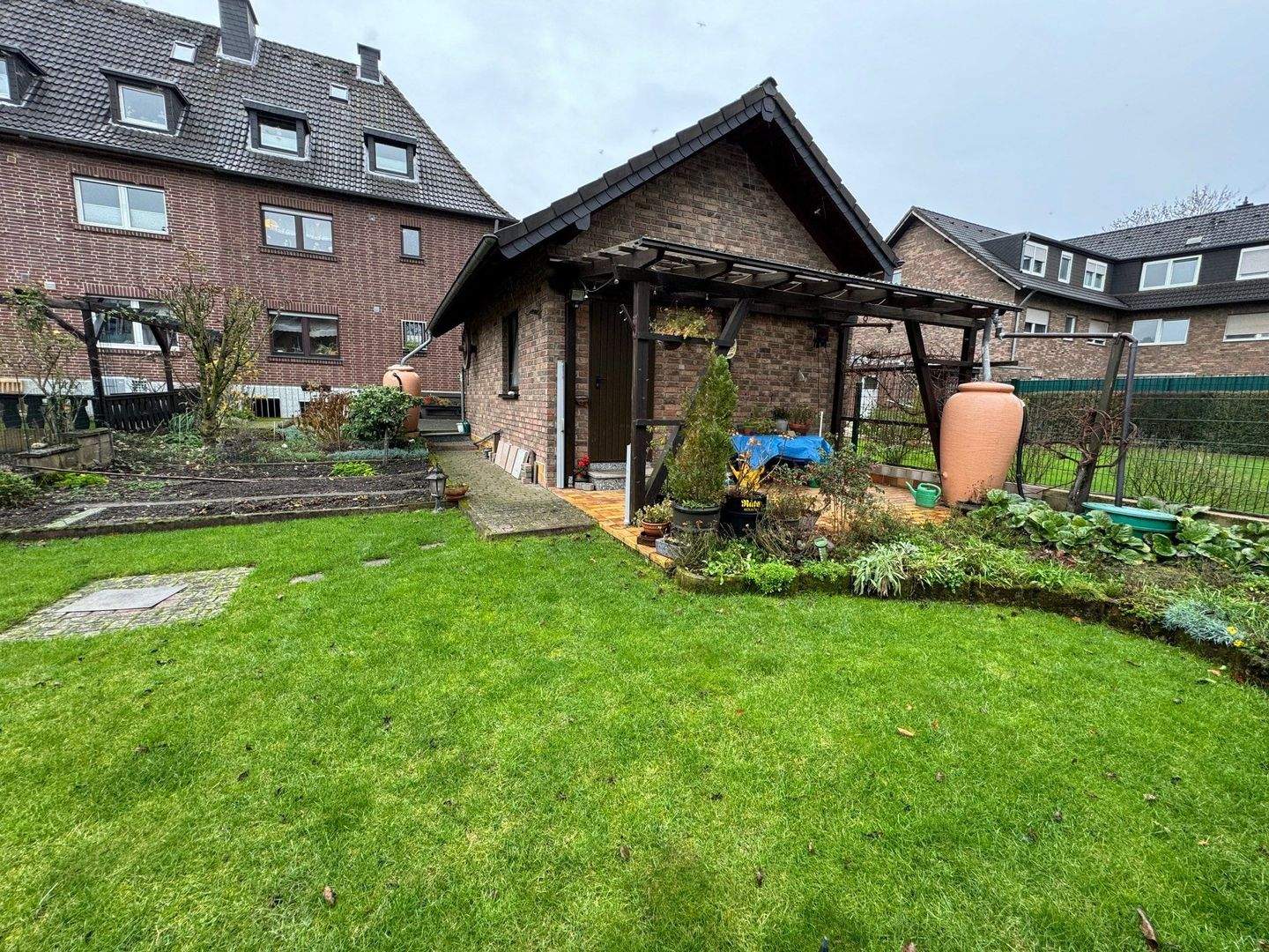Doppelhaushälfte/ Zweifamilienhaus – Bergheim Quadrath Ichendorf – inklusive gemauerte Doppelgarage, 50127 Bergheim