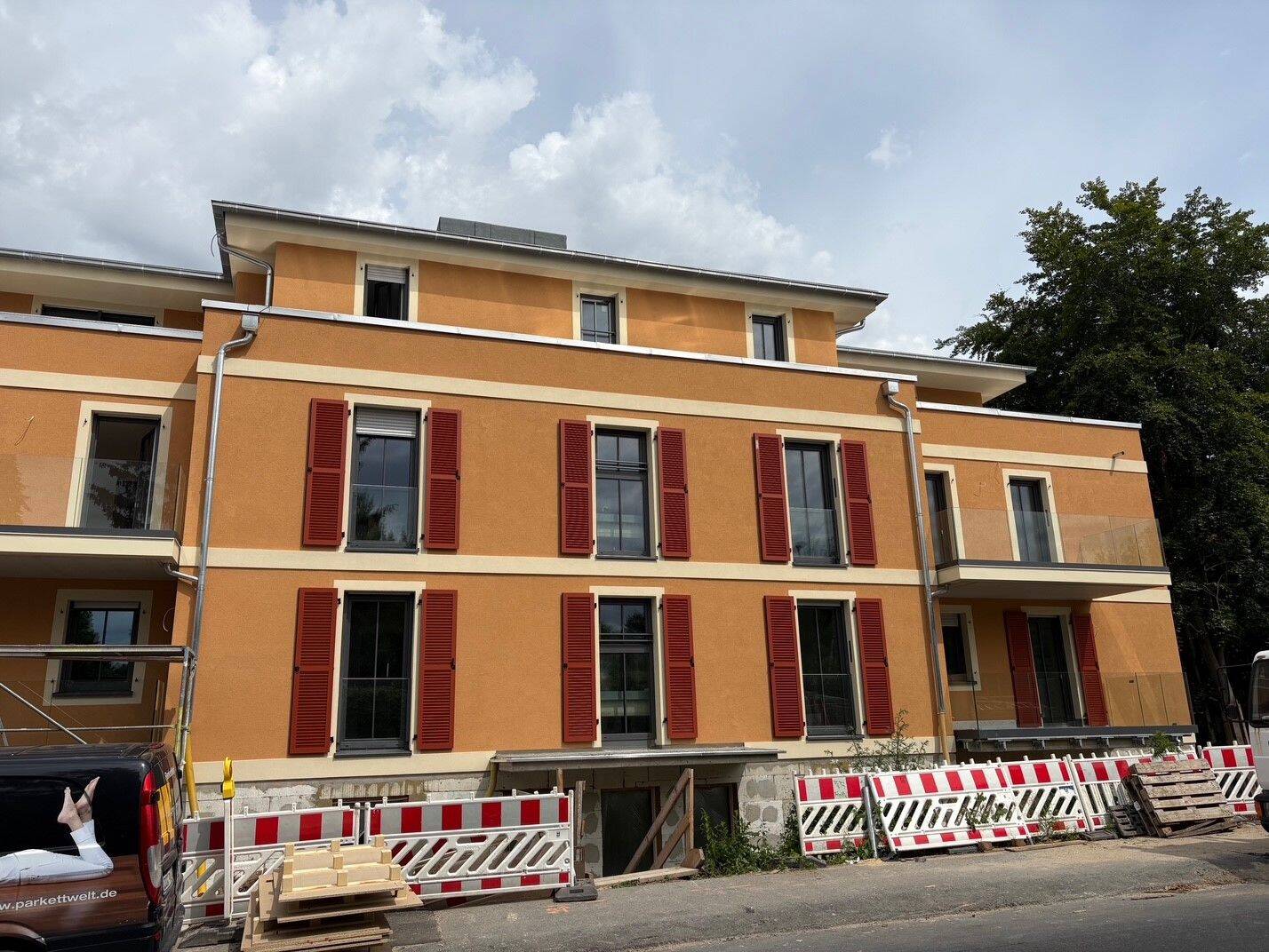 *Erstbezug in Leubnitz-Neuostra – gemütliche 3 Raumwohnung mit Balkon in beliebter Lage*, 1219 Dresden