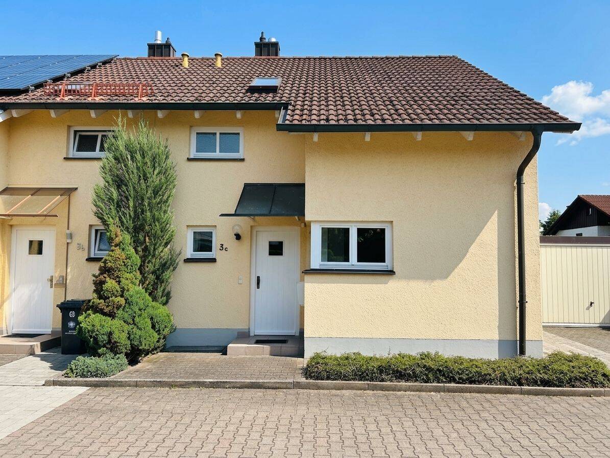 Elegante Doppelhaushälfte in Ittling nähe Straubing, 94315 Straubing