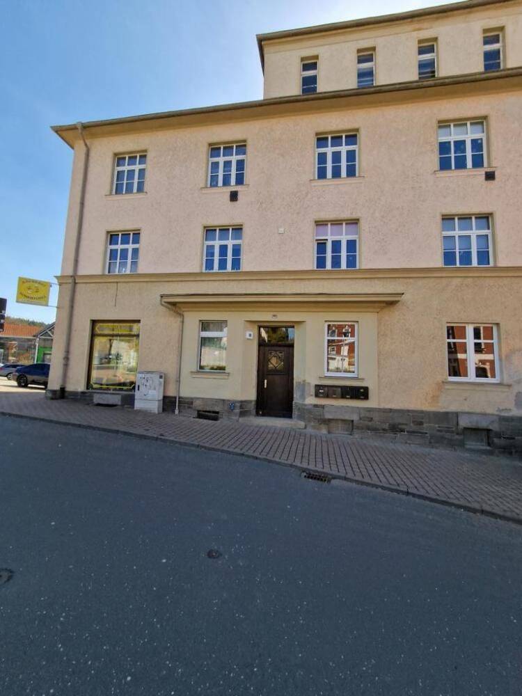 Helle 4 Zimmer Wohnung in Reusa mit Balkon und großem Bad im 1.OG, 8529 Plauen