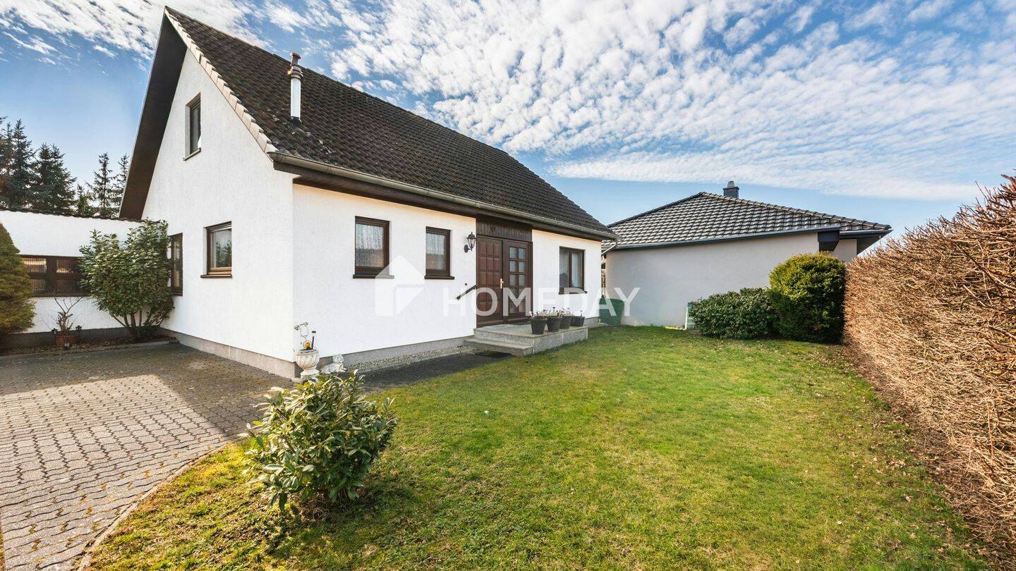 Wohnen mit Privatsphäre, Gartenidylle, Garage und Ausbaupotenzial – EFH in ruhiger Lage von Burg, 39288 Burg