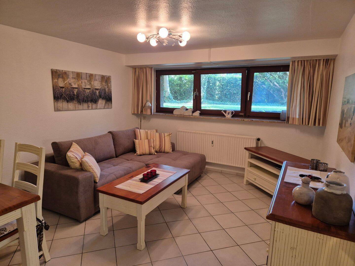 Charmante 1 1/2-Zimmer-Wohnung (42 m²), 23669 Timmendorfer Strand