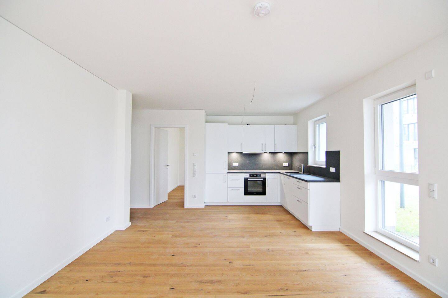 Ab 01.09.2026: Terrassenwohnung mit Süd-Terrasse zum Verlieben: mit allen Extras und TG-Stellplatz!, 15711 Königs Wusterhausen