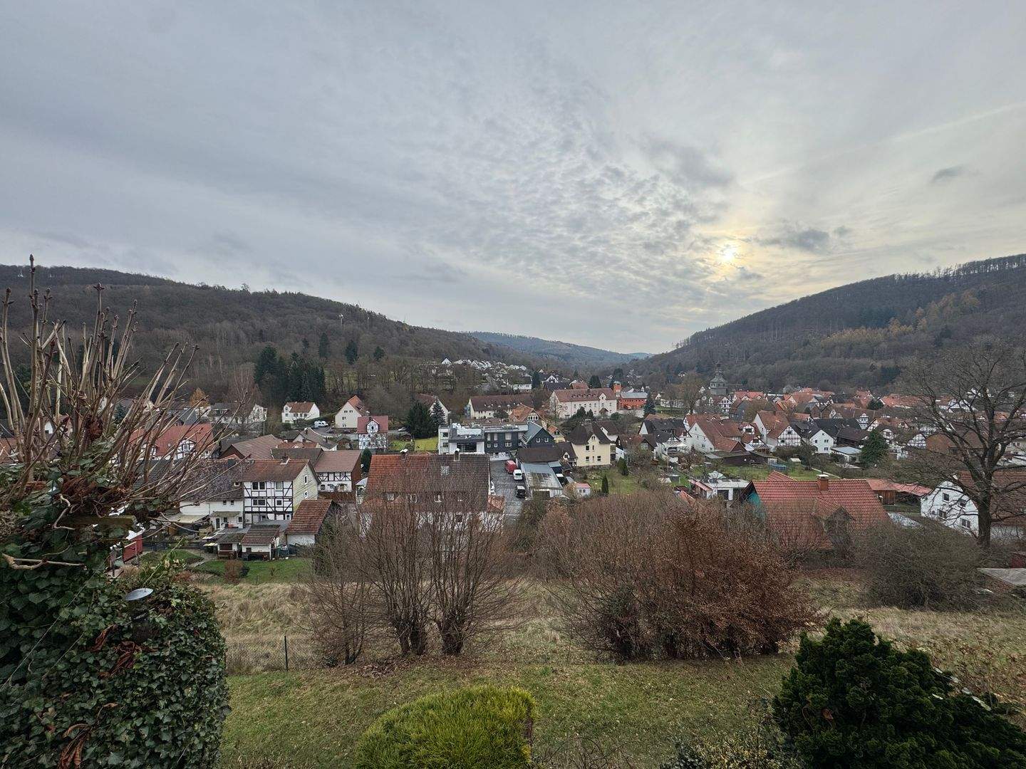 Doppelhaushälfte mit wundervoller Aussicht, 34298 Helsa