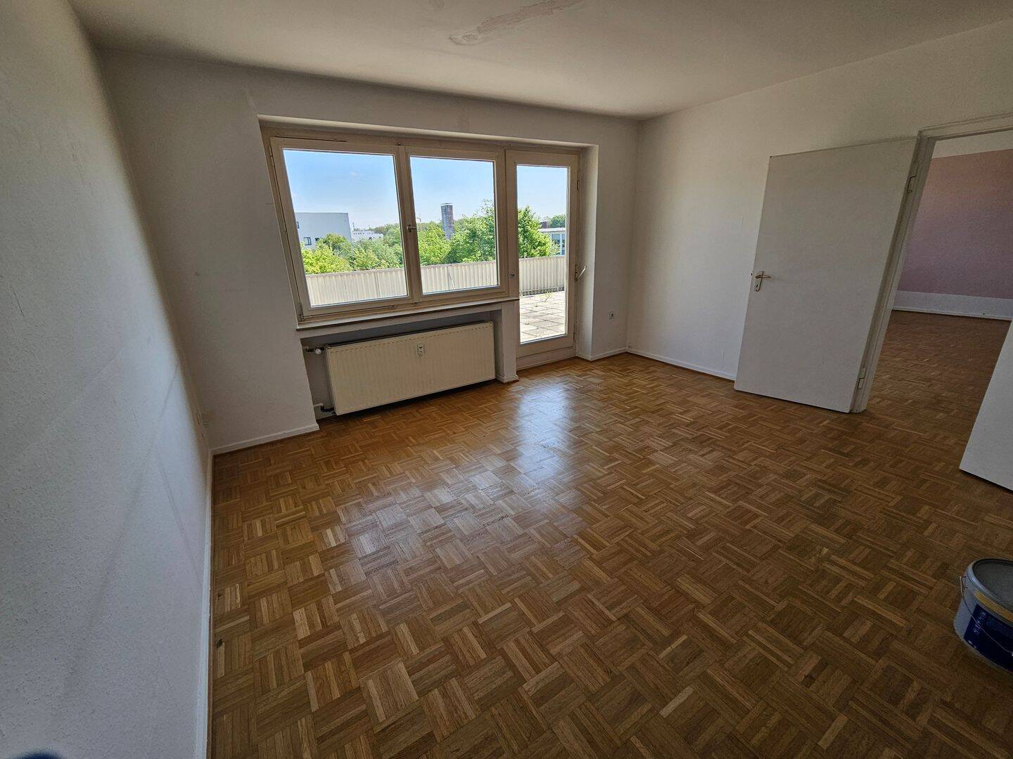 Sonnige Altbauwohnung mit riesen Terasse, 33609 Bielefeld (Baumheide Innenstadt Schildesche)