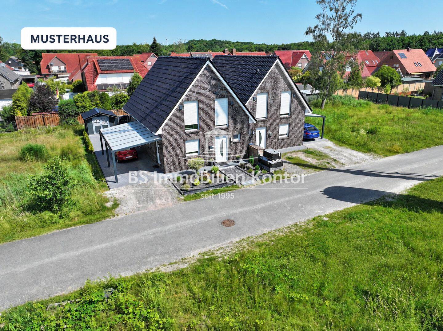 Harsweg! Neubau Doppelhaushälfte nach KFW55 mit PKW-Stellplatz in zentraler Lage!, 26721 Emden (Barenburg Conrebbersweg Früchteburg Harsweg Stadtzentrum)