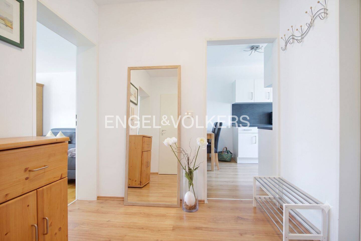 Attraktive 2-Zimmer Wohnung mit Balkon im beliebten Regensburger Westen, 93049 Regensburg (Großprüfening-Dechbetten-Königswiesen Innenstadt Westenviertel)
