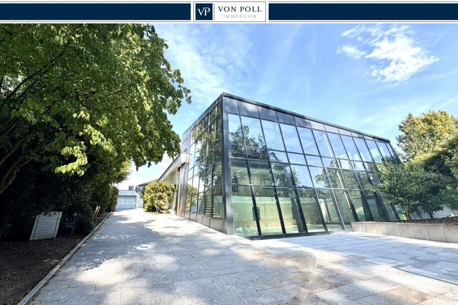Architektenvilla der Extraklasse-Luxuriös kernsaniert mit exklusiver Schwimmhalle & High-End-Technik, 41063 Mönchengladbach (Eicken Großheide Stadtmitte Windberg)