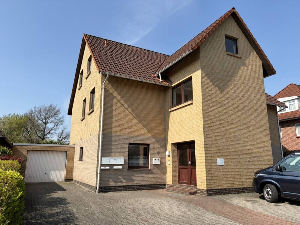 NEUER PREIS – STARKE INVESTITIONSCHANCE IN OBENSTROHE: Mehrfamilienhaus mit 4 Wohneinheiten in attraktiver Lage von Obenstrohe, 26316 Varel