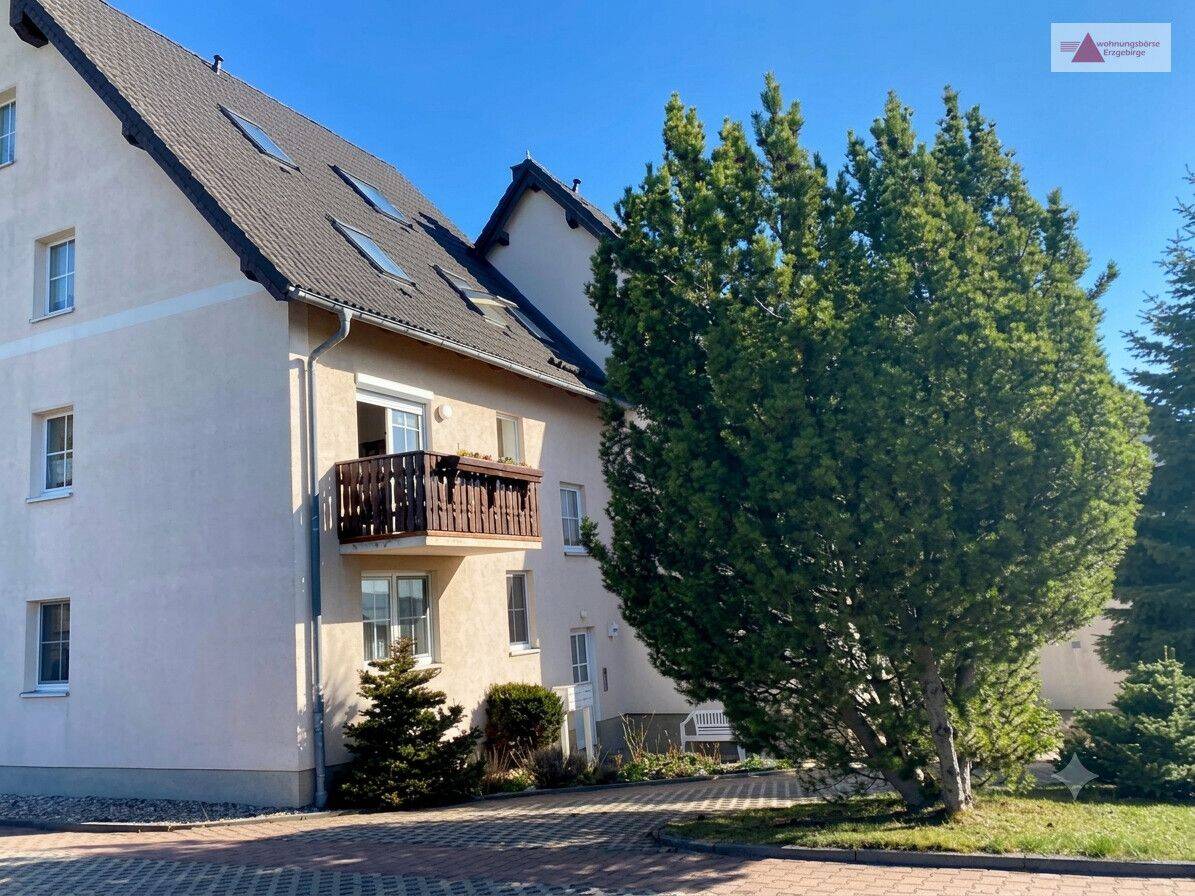 3-Raum-Eigentumswohnung mit Balkon, Stellplatz & Garage (optional) in Annaberg-Buchholz/Geyersdorf – 9456 Annaberg-Buchholz – Bild 1 von 3