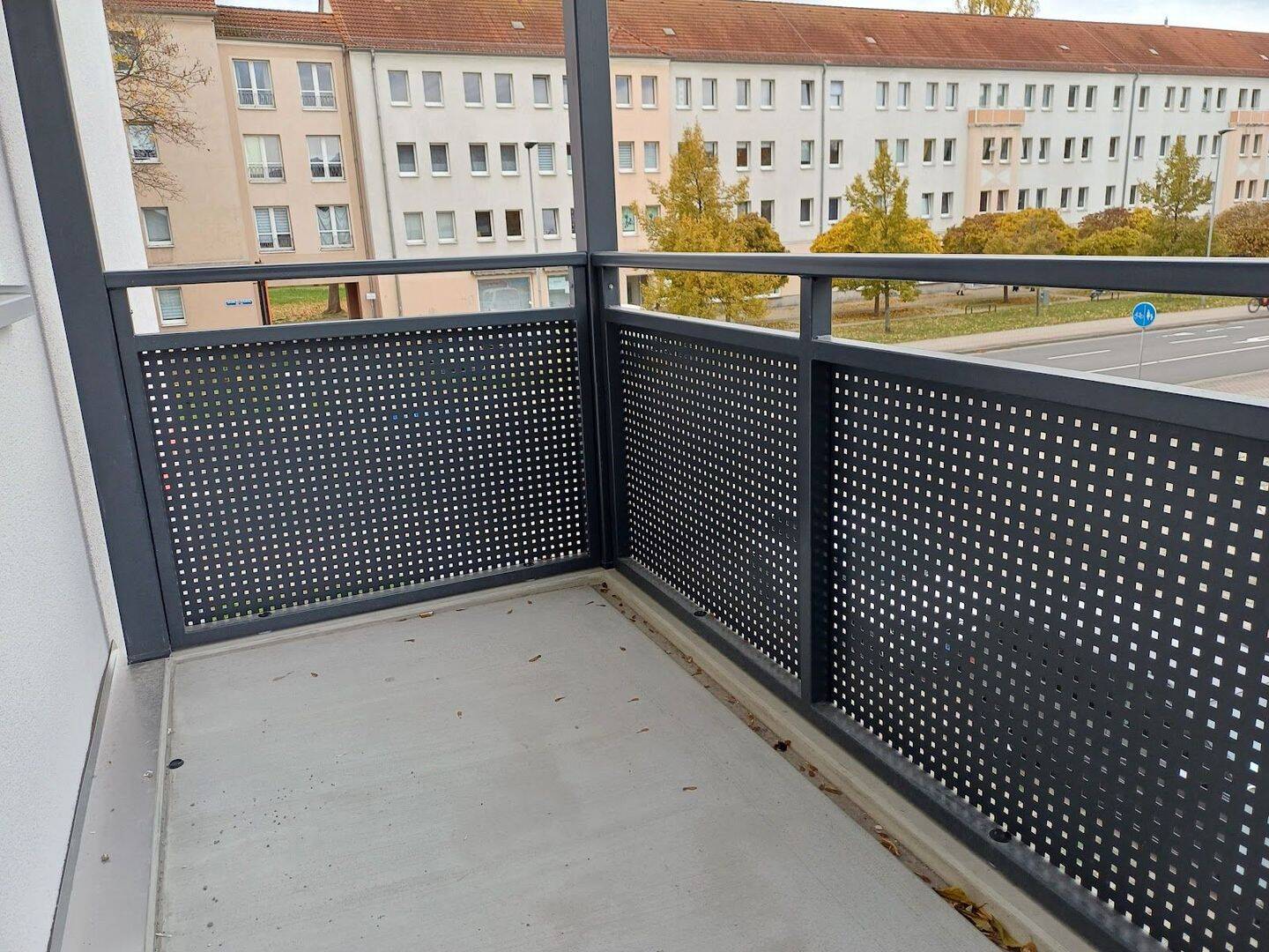 Moderne Zweiraumwohnung- Erstbezug nach Sanierung! – 2. OG links, 6217 Merseburg