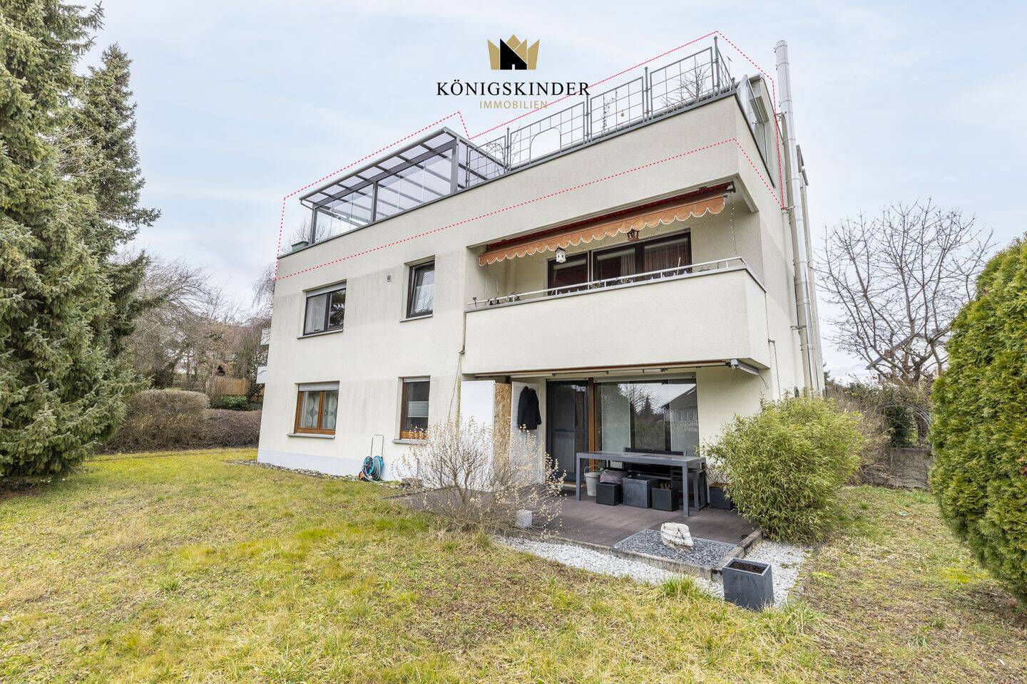 Nur vier Einheiten – Charmante 4-Zi.-Whg. im Penthousestil mit Garage und Stellplatz… nahe Bosch, 72760 Reutlingen