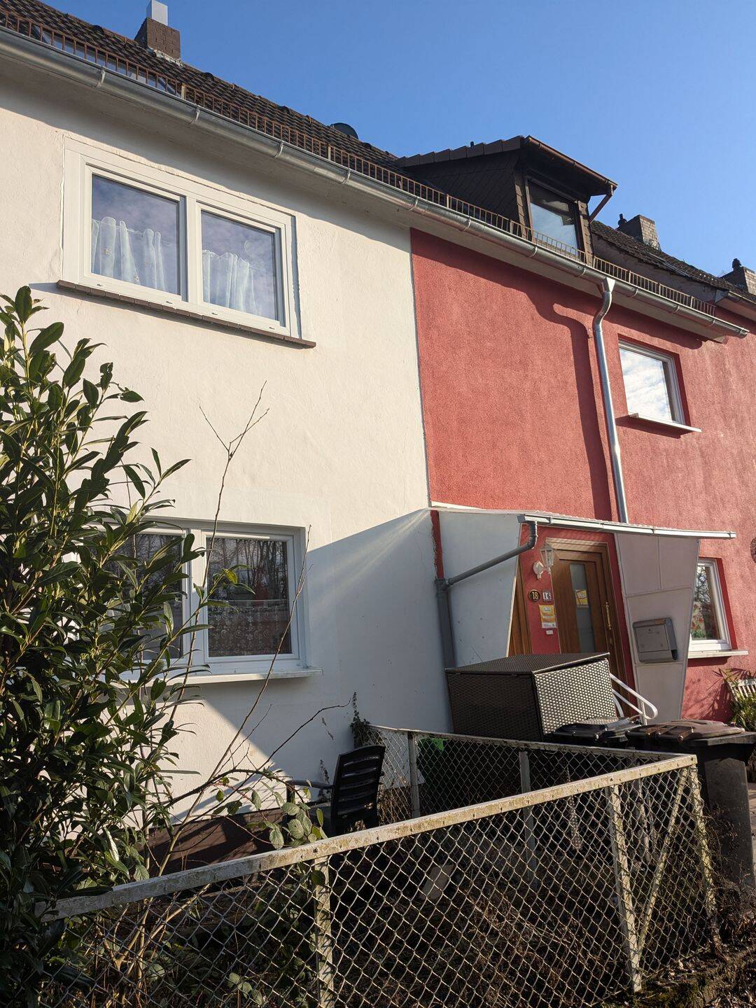Zwei Häuser zu einer Wohneinheit vereint: Reihenendhaus und Reihenmittelhaus, 34128 Kassel (Harleshausen Jungfernkopf Kirchditmold)