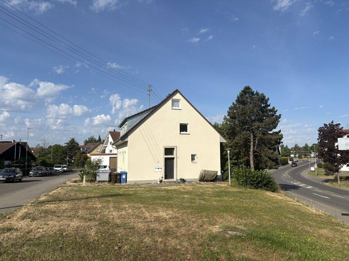 Wohn- und Geschäftshaus in Uhldingen-Mühlhofen, 88690 Uhldingen-Mühlhofen