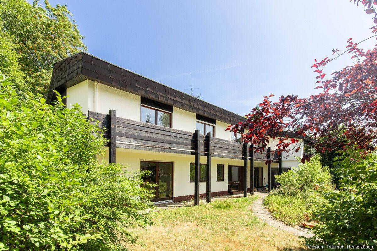 Familienleben mit Freiraum: über 214 m² Wohnfläche inkl. Einliegerwohnung in Neustadt zu verkaufen, 79822 Titisee-Neustadt