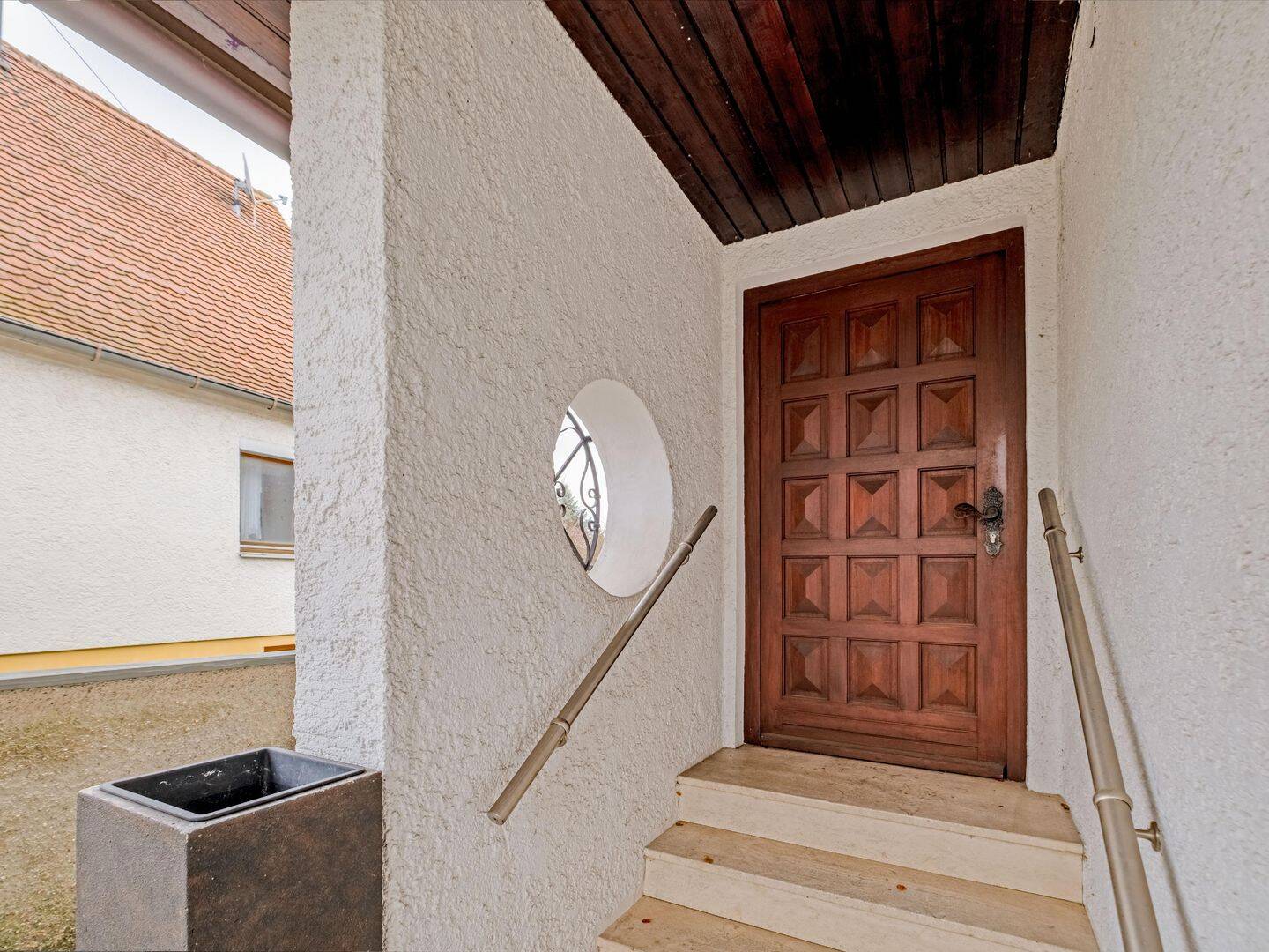 Familienfreundliches Einfamilienhaus mit großem Garten, 85077 Manching