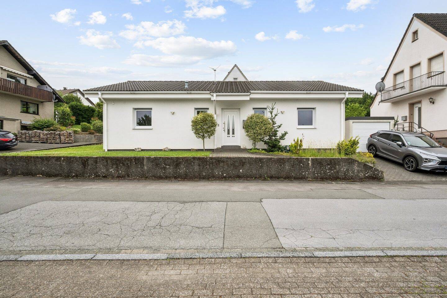 Wohnglück im Bungalow – modern und energieeffizient, 59581 Warstein