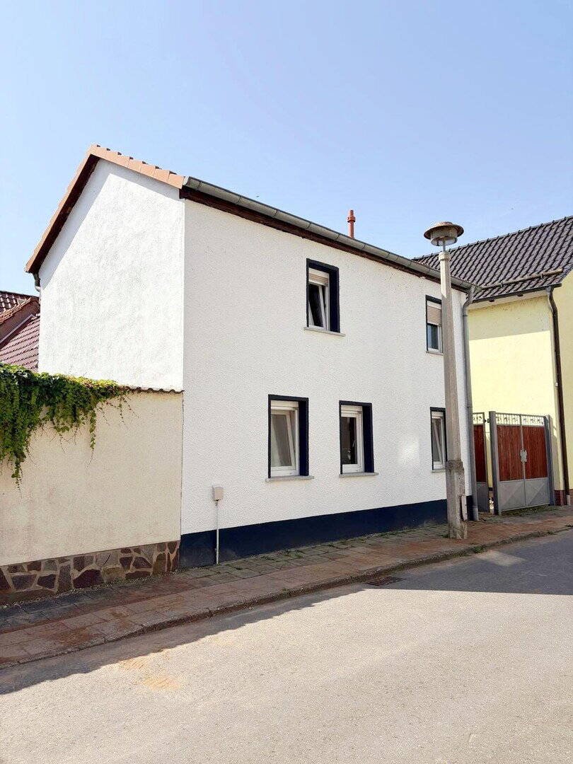 Renoviertes EFH mit Garage – bezugsfrei – nur 65.000 €, 6556 Borxleben