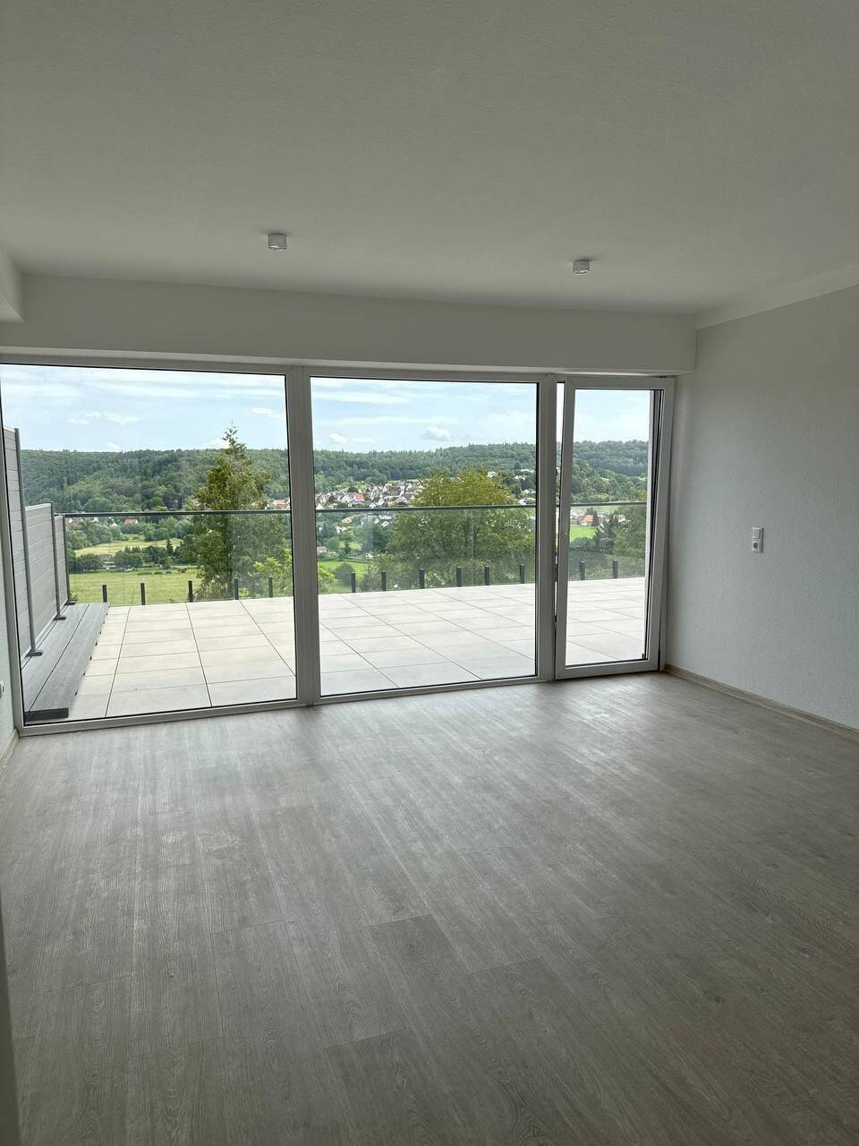 Moderne Neubauwohnung mit Panoramablick zu vermieten – 48,9 m², 34385 Bad Karlshafen