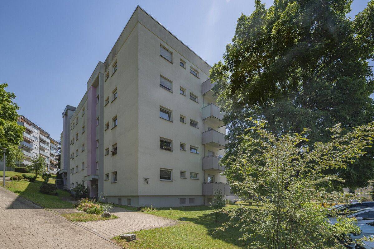 Top gepflegte 3,5 Zimmer Eigentumswohnung mit zwei luftigen Sonnenbalkonen, 78048 Villingen-Schwenningen