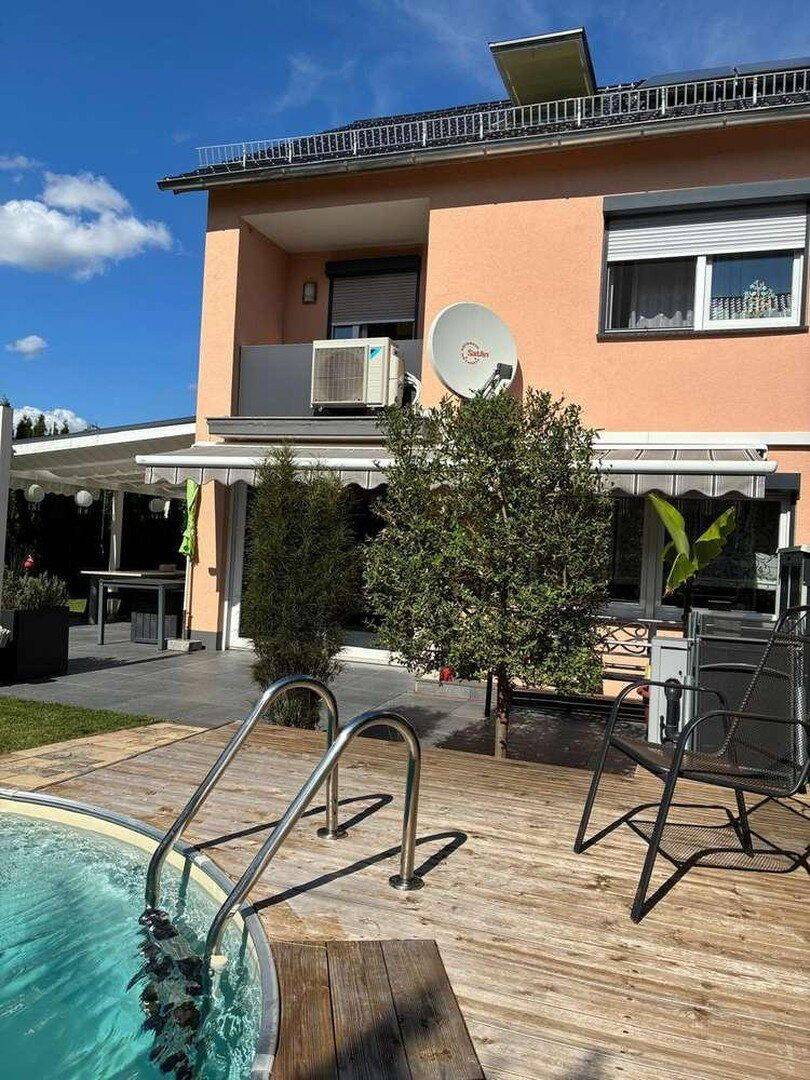 Wunderschönes Haus mit Pool, 74078 Heilbronn (Biberach Frankenbach Heilbronn Kirchhausen Neckargartach)