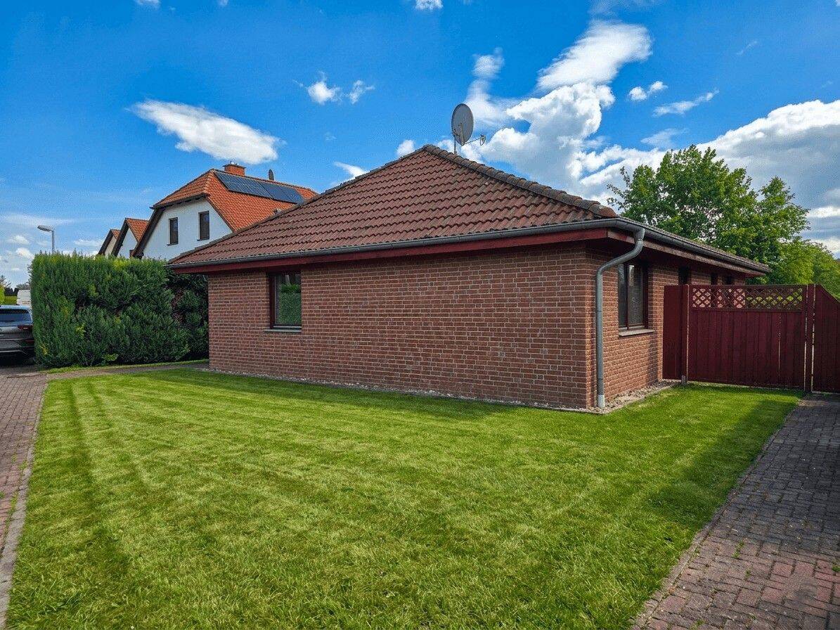 Seltene Gelegenheit: Bungalow auf einer Ebene mit Potenzial zur individuellen Gestaltung, 99195 Schloßvippach