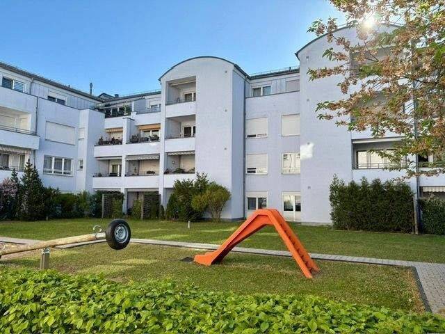 Lichtdurchflutete 3-Zimmer-Wohnung mit zwei Balkonen, Aufzug und Tiefgaragenstellplatz-90449 Nürnberg, 90449 Nürnberg (Gebersdorf Neuröthenbach Röthenbach bei Schweinau)