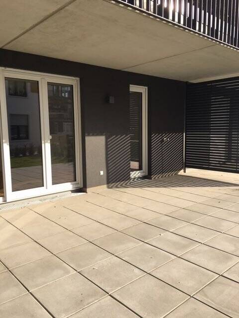Kinzighöfe – schöne 2-Zimmer-Wohnung mit Terrasse und EBK, 77694 Kehl