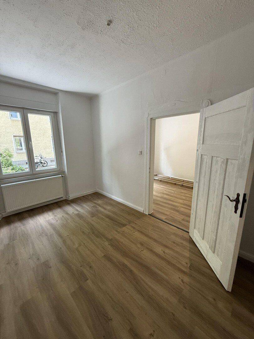 Sofort bezugsfrei: schöne, renovierte 3-Zi.-Wohnung in toller Lage!, 90459 Nürnberg