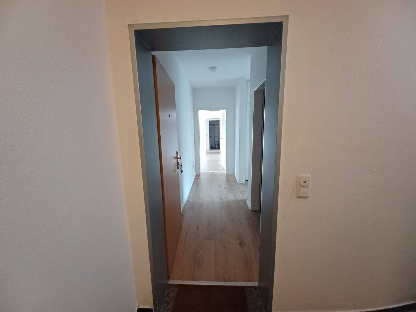Helle 4-Zimmer-Wohnung mit Balkon in Baesweiler, 52499 Baesweiler