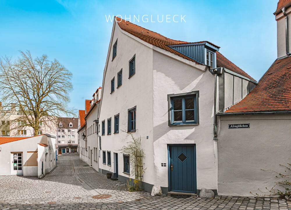 HISTORISCHES JUWEL: DENKMALGESCHÜTZTES STADTDOMIZIL MIT GARTEN, 86150 Augsburg (Innenstadt)