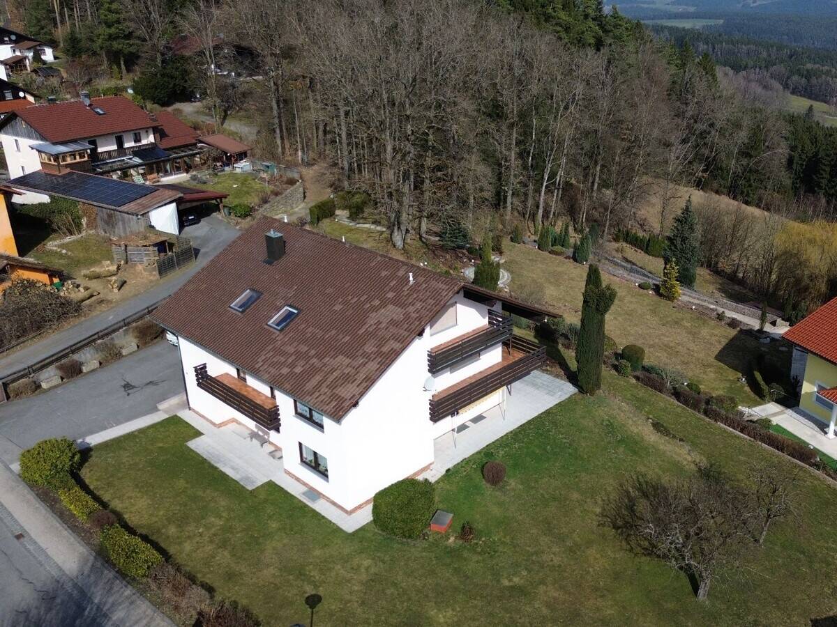 Viel Wohnfläche für Anspruchsvolle!! Qualität und Fernsicht in Kollnburg, im Bayerischen Wald., 94262 Kollnburg