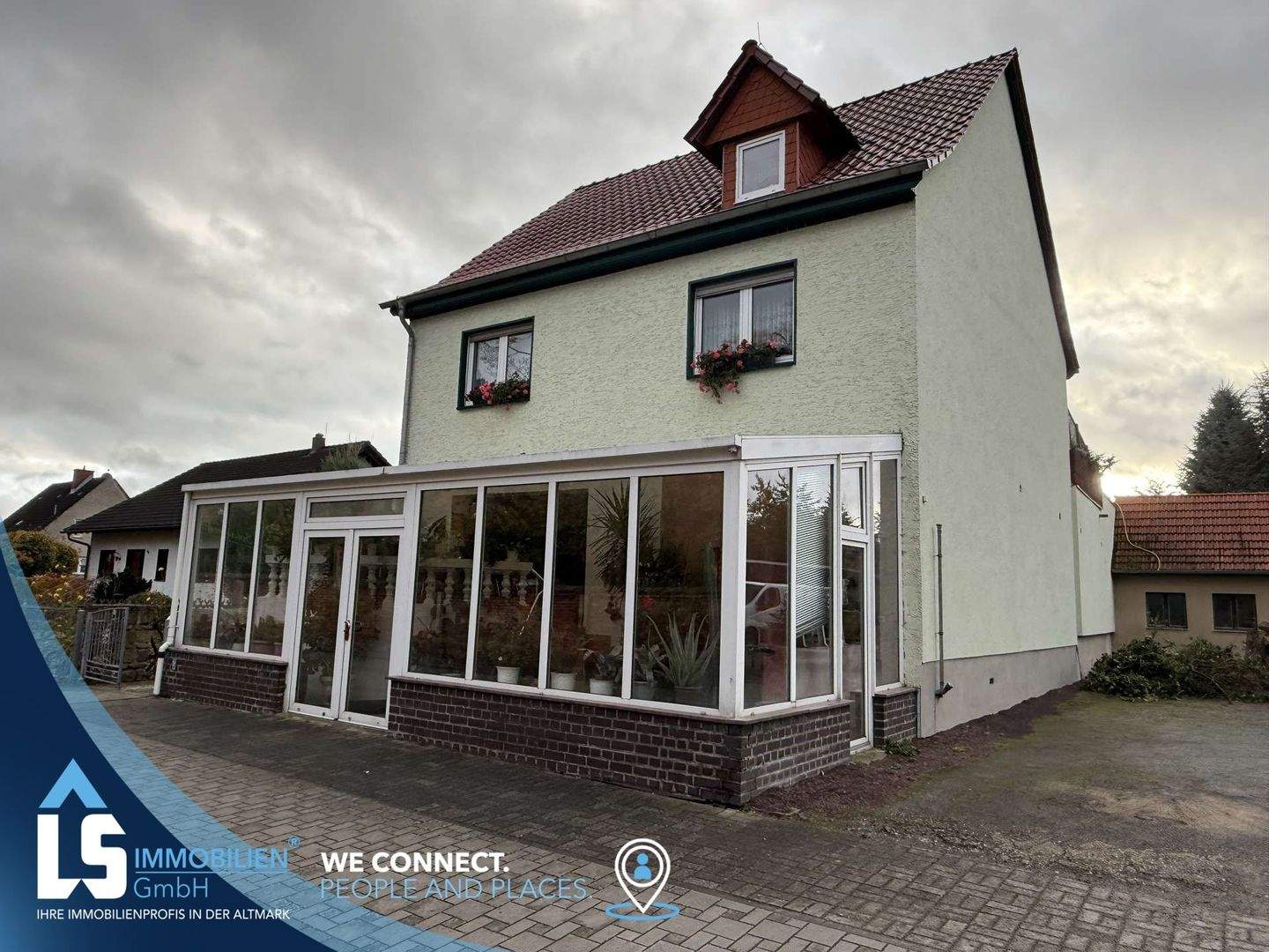 Großzügiges Zuhause mit Wow-Effekt – Wohnen & Wellness mitten in Stendal, 39576 Stendal