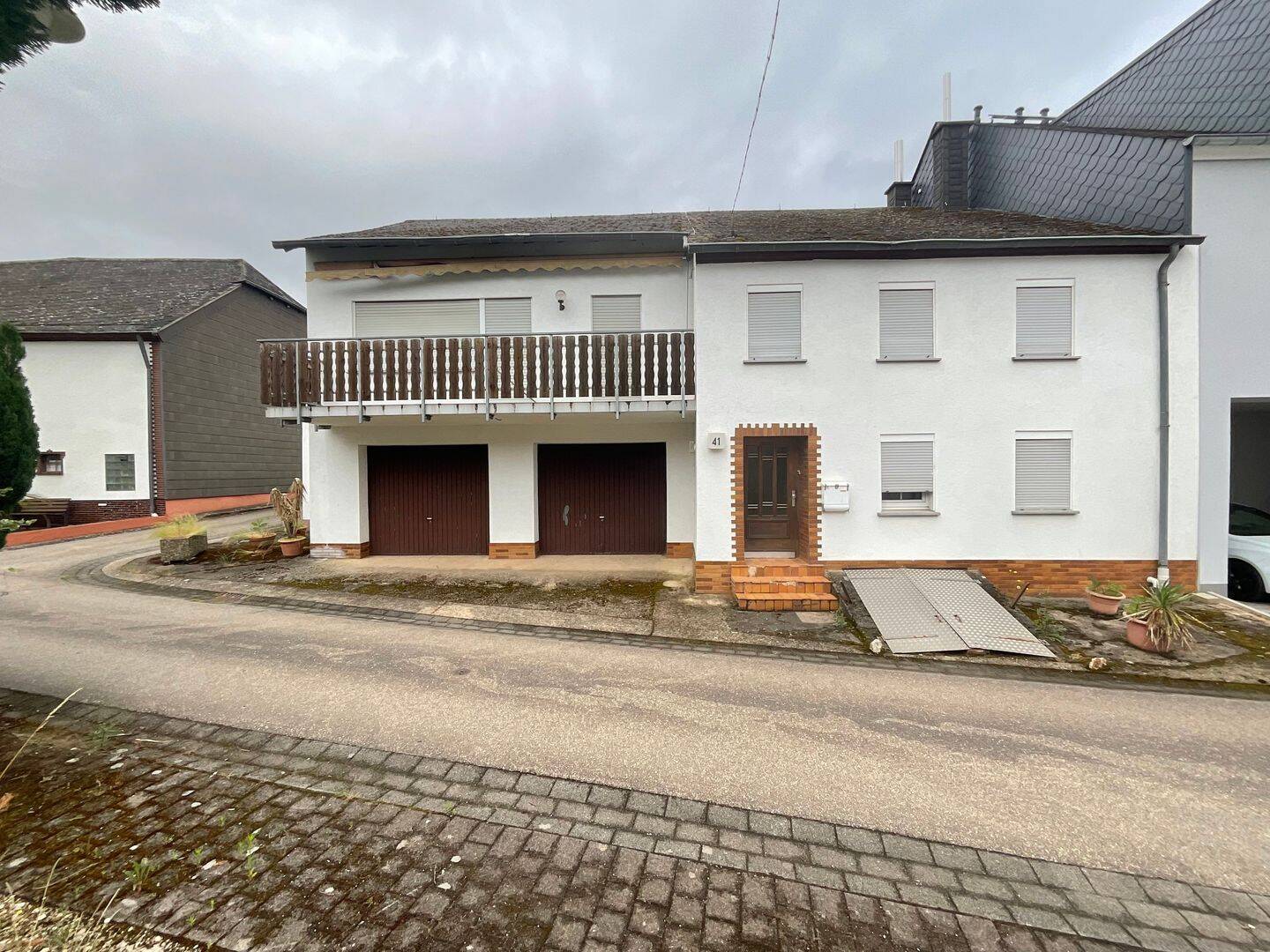 Sanierungsbedürftiges Wohnhaus mit Entwicklungspotenzial – Bis zu 3 Wohneinheiten in Wiltingen, 54459 Wiltingen