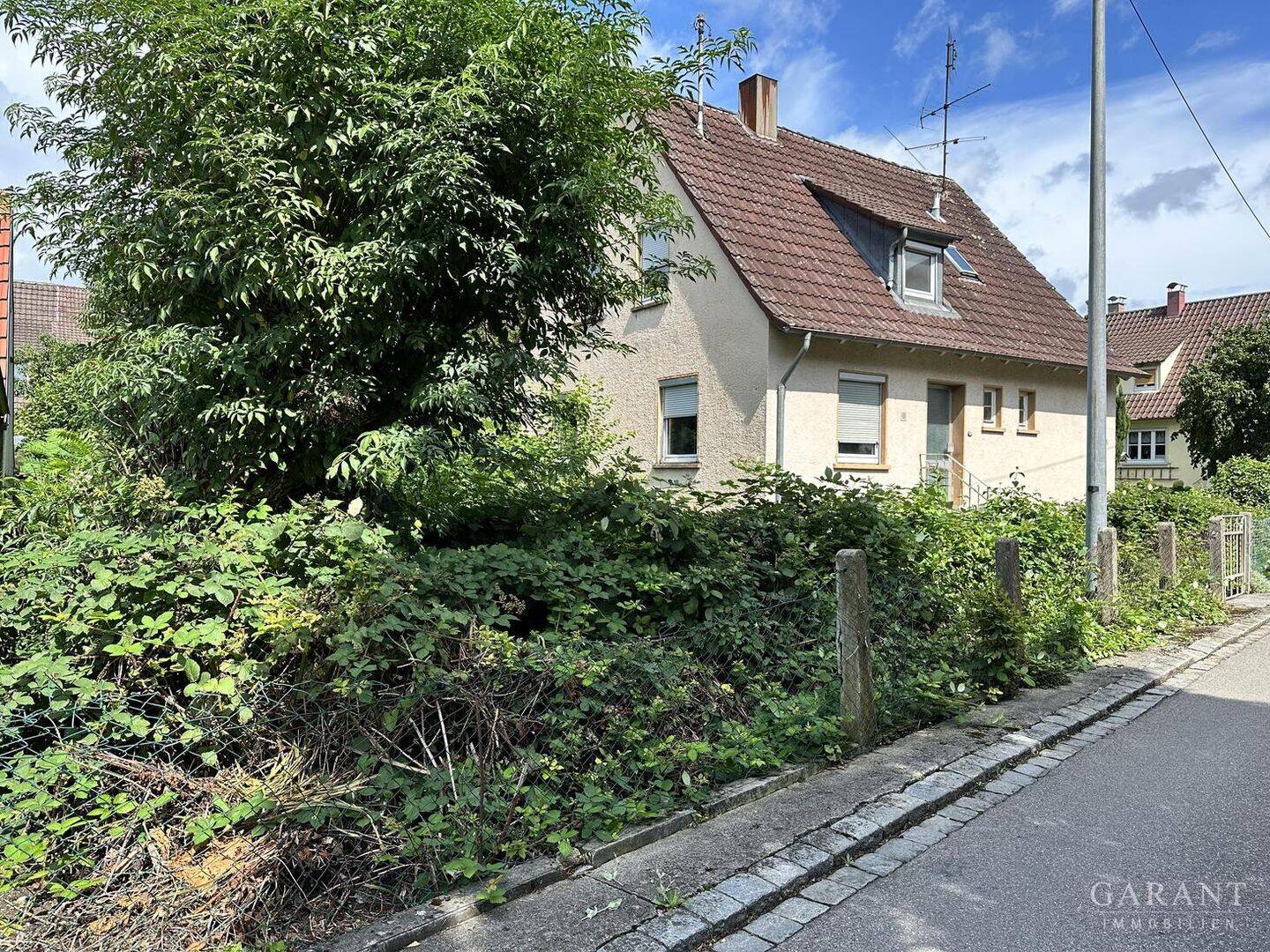 EFH, 90 Wfl, 600 qm Grund, gute Lage, Kernsanierung steht an, Junge Familie oder Anleger, 88048 Friedrichshafen