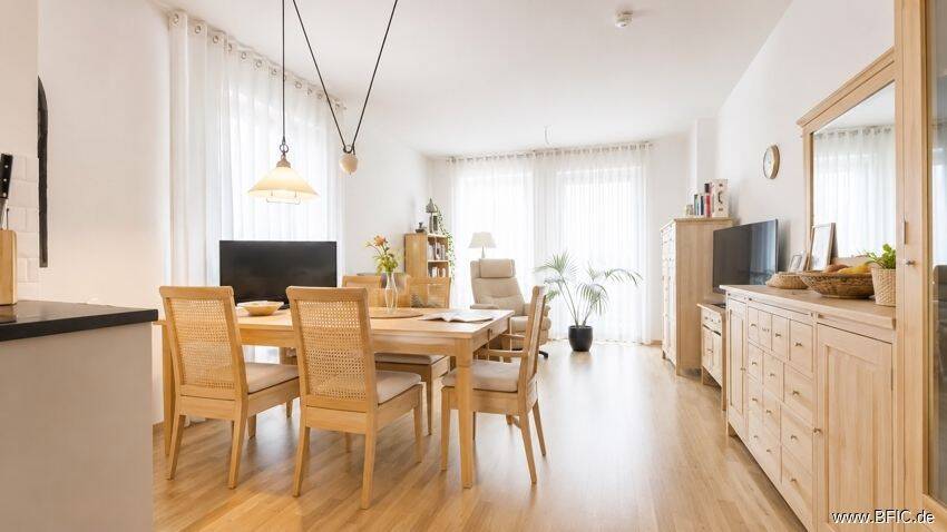 Bezugsfrei & ruhig: Moderne 3-Zimmer-Wohnung mit Balkon und 2 Bädern – 10179 Berlin – Bild 1 von 1