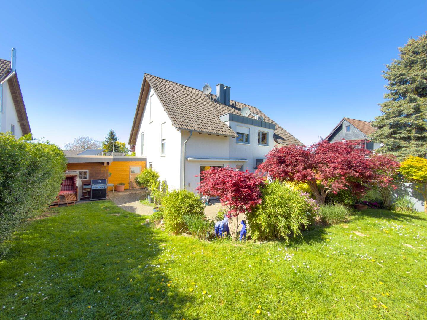 ERBPACHT! Design trifft Komfort – Gehobene-Doppelhaushälfte in begehrter, ruhiger Lage | Carport | Sonnengarten | Gasherd | Heimkino & Glasfaser, 51381 Leverkusen (Bergisch Neukirchen Lützenkirchen Quettingen)
