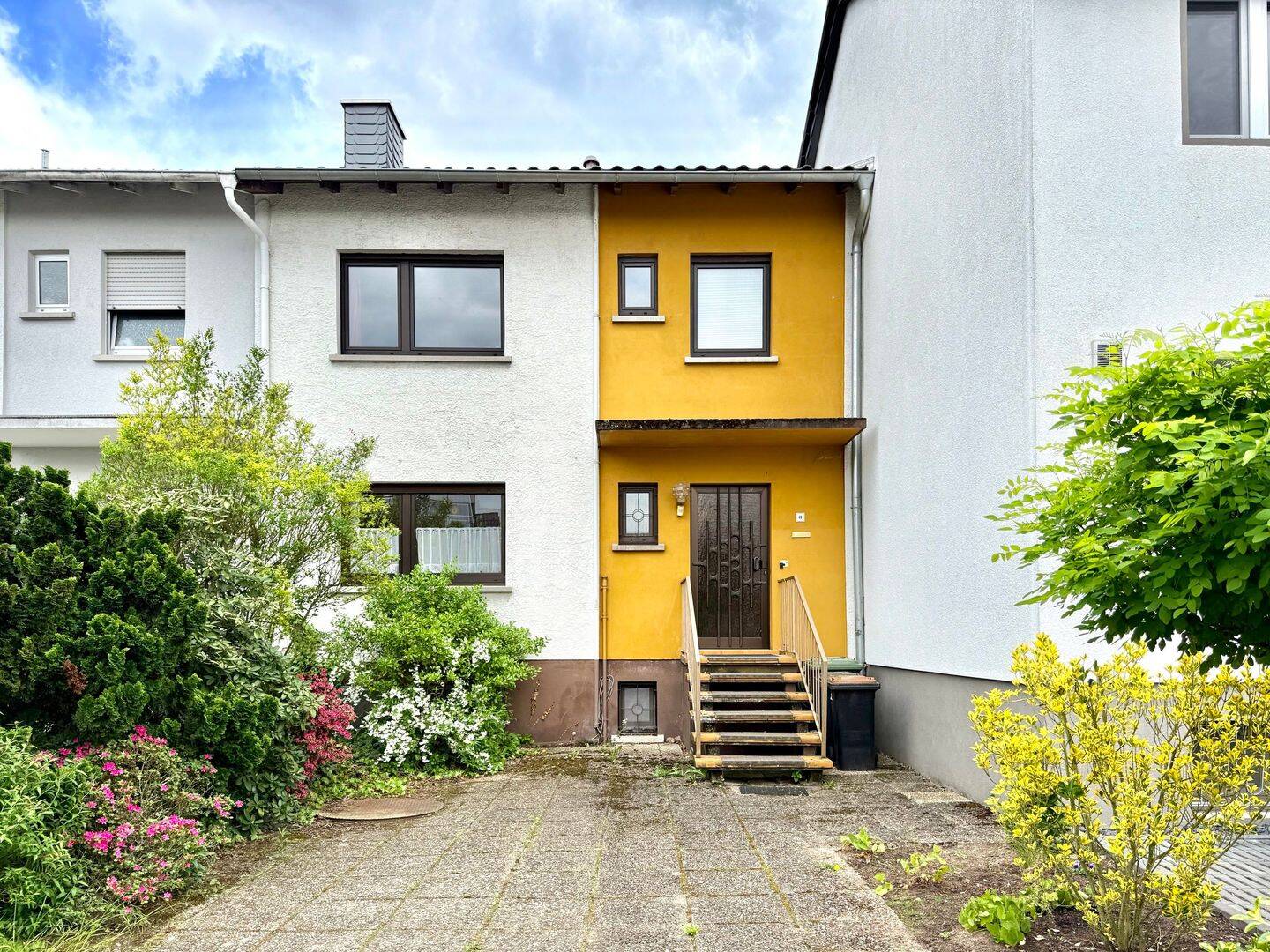 Hermann Immobilien: Familienfreundliches RMH mit Garten, Sauna & Stellplatz, 63512 Hainburg