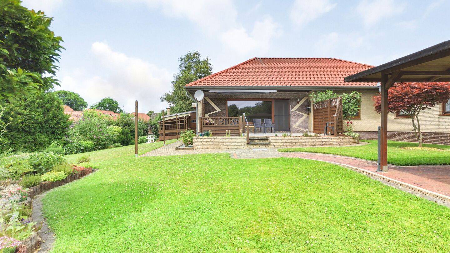 Gepflegtes Zuhause mit traumhaftem Garten, 26939 Ovelgönne