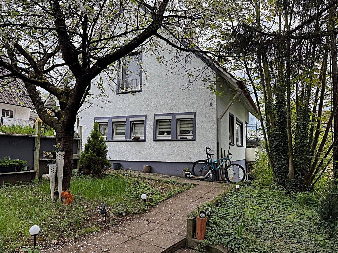 Sanierungsbedürftiges Einfamilienhaus auf attraktivem Grundstück im Stuttgarter Speckgürtel, 73249 Wernau (Neckar)