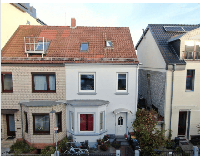 Maisonette-Wohnung mit offener Küche und Balkon, 28219 Bremen
