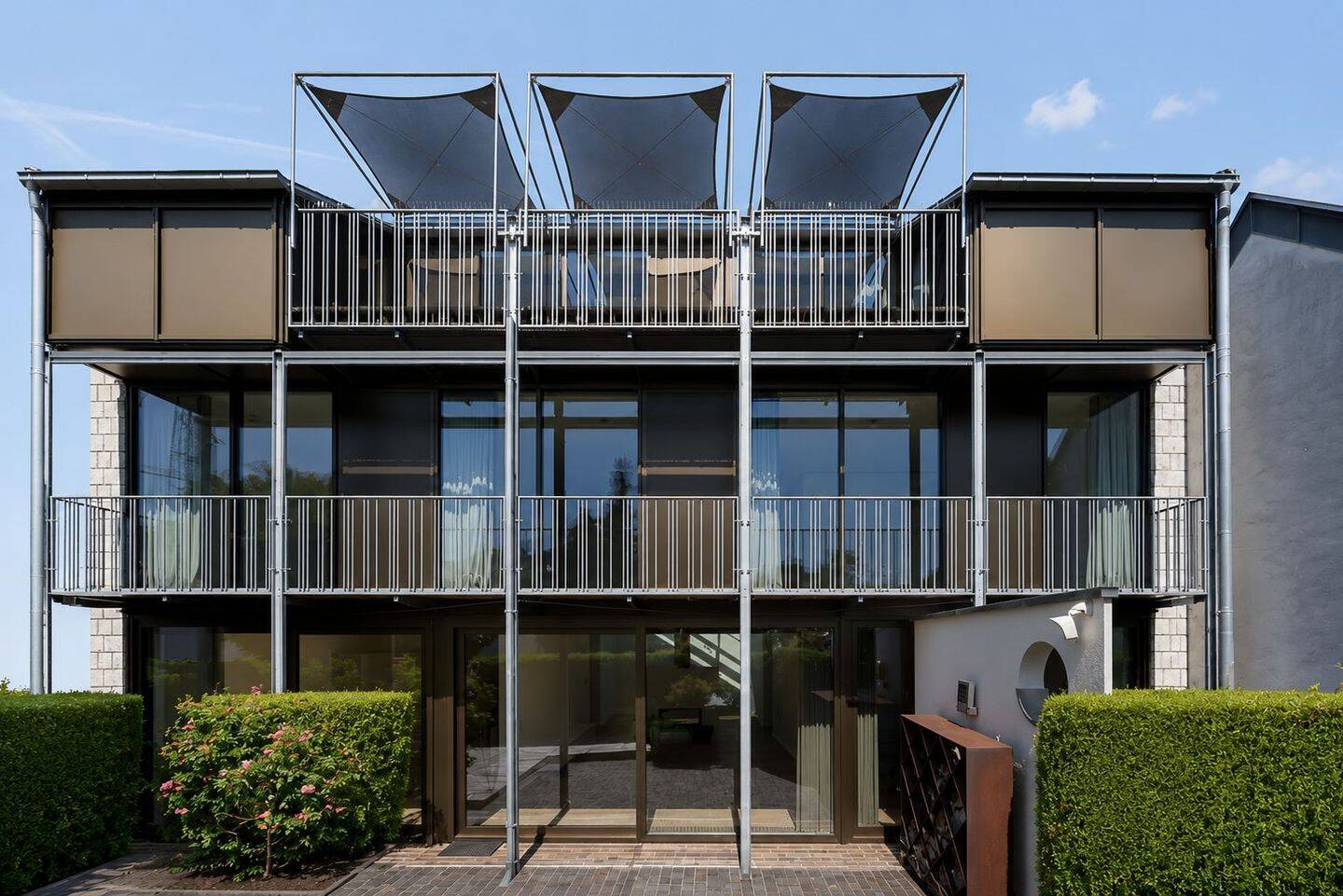 Wo Luxus auf Lebensqualität trifft – Ihre Residenz an der Kölschen Riviera!, 50996 Köln (Rodenkirchen Hahnwald Marienburg Weiß)