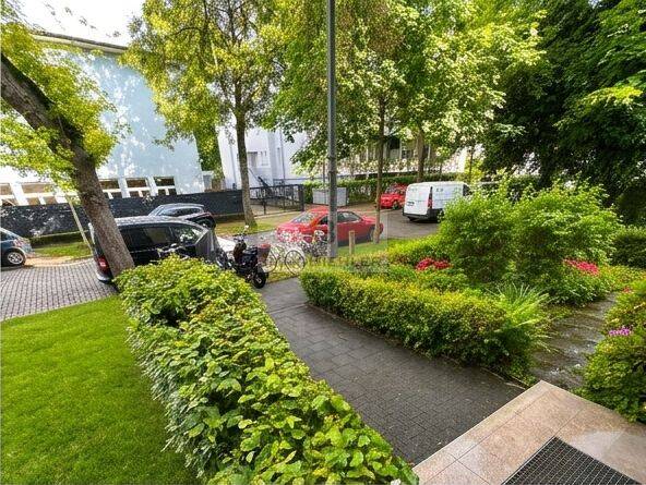 Wohnen am Volksgarten: 2-Zi. mit Balkon + Loggia & Aufzug in Kölns Neustadt-Süd, 50677 Köln (Innenstadt-Süd Altstadt-Süd Neustadt-Süd)