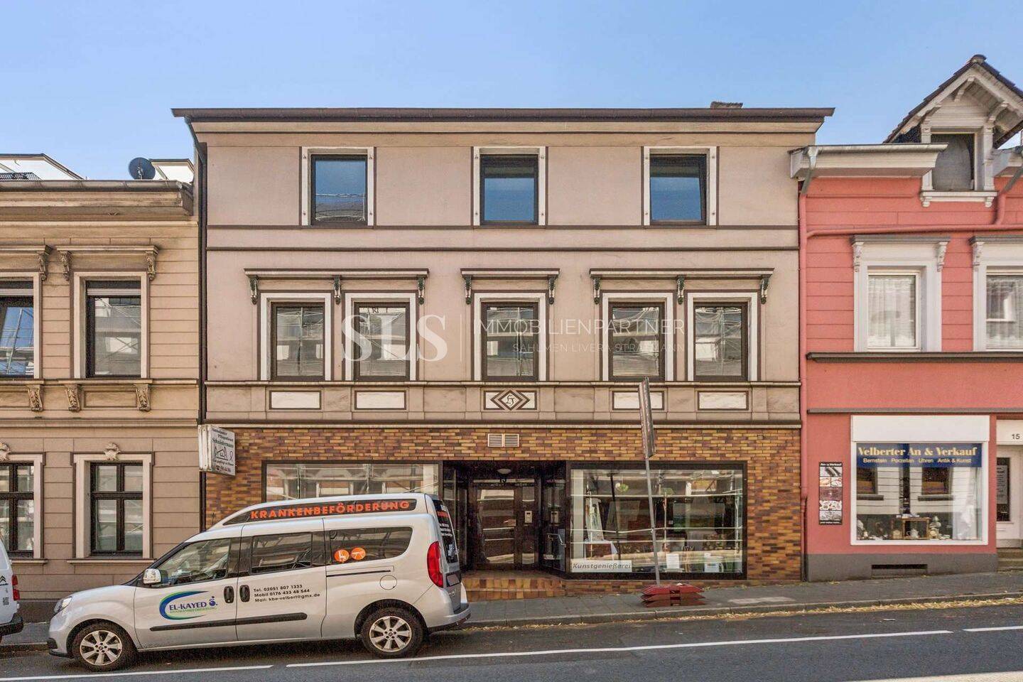 Sanierungsobjekt mit Potential – komplett leerstehendes Wohn & Geschäftshaus mit Terrasse, 42553 Velbert