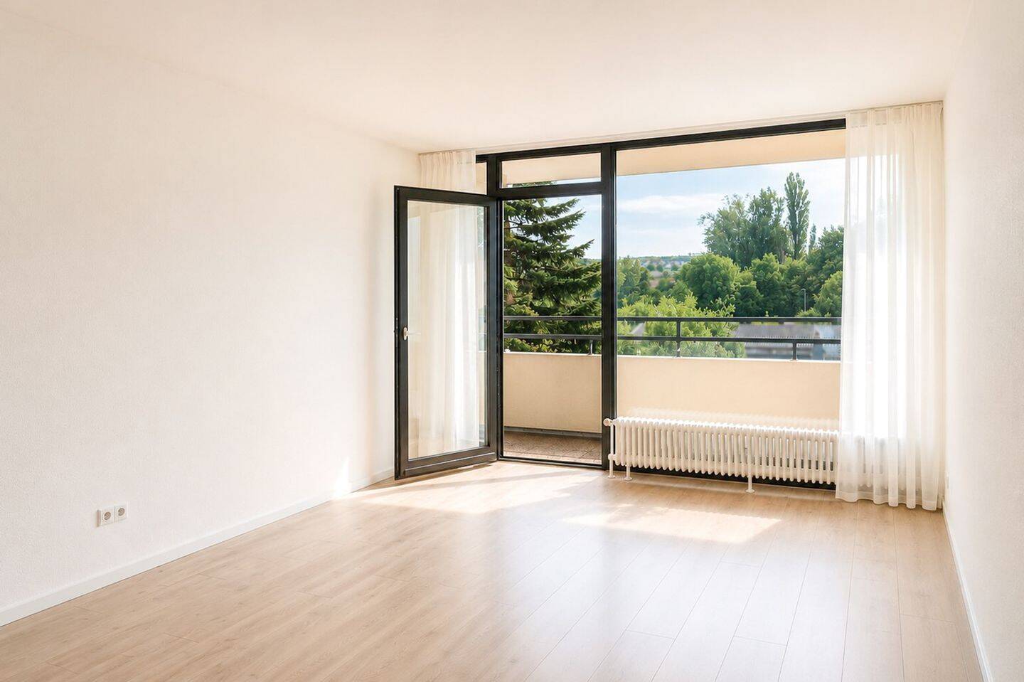 Ideale 2-Zimmer Wohnug mit Balkon und Panoramblick, 30539 Hannover