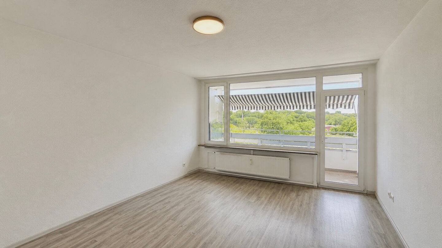 Lichtdurchflutet 2-Zimmer-Wohnung über den Dächern von Dortmund, 44328 Dortmund (Scharnhorst)