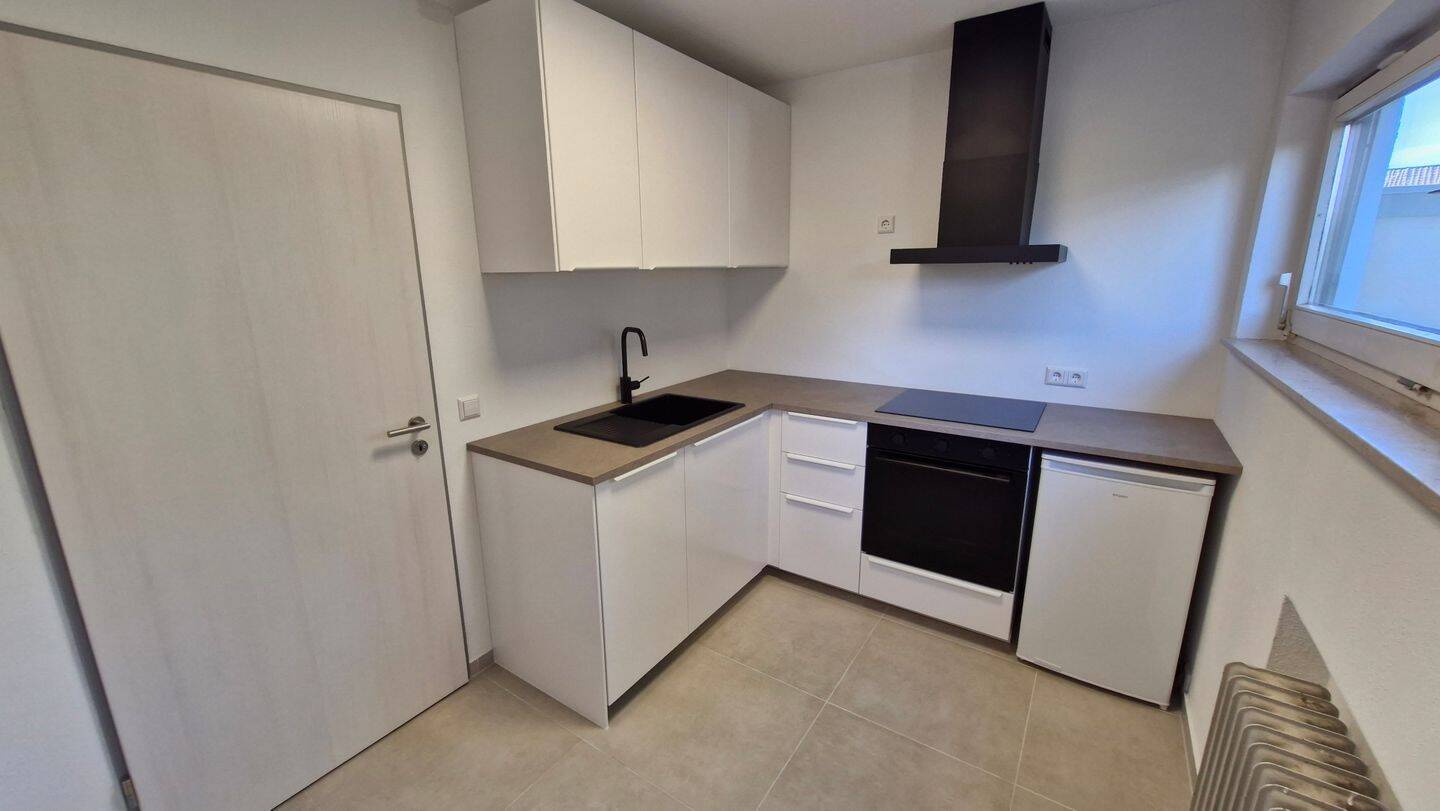 Modernisierte, großzügige 1,5-Zimmer-Wohnung mit großem Balkon in ruhiger Naturlage, 78647 Trossingen