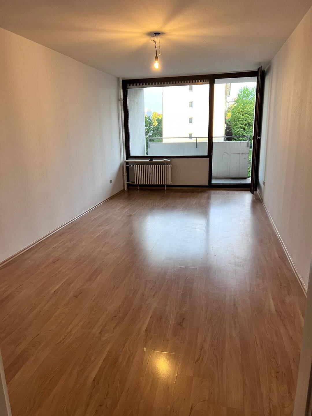 Wohnen mit Charakter: Gepflegtes Apartment in Laim, 80687 München (Laim Pasing-Obermenzing)